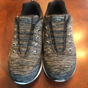 Sketchers Ultra Slip-on. Wide Fit, 7.5